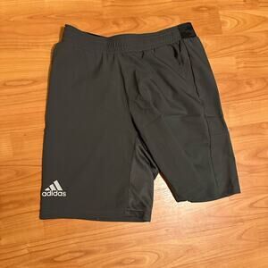 Black Men’s Size Small Adidas Athletic shorts.Light & cool material. Great cond.